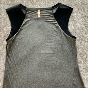 Bailey 44 - grey / suede black muscle tank
